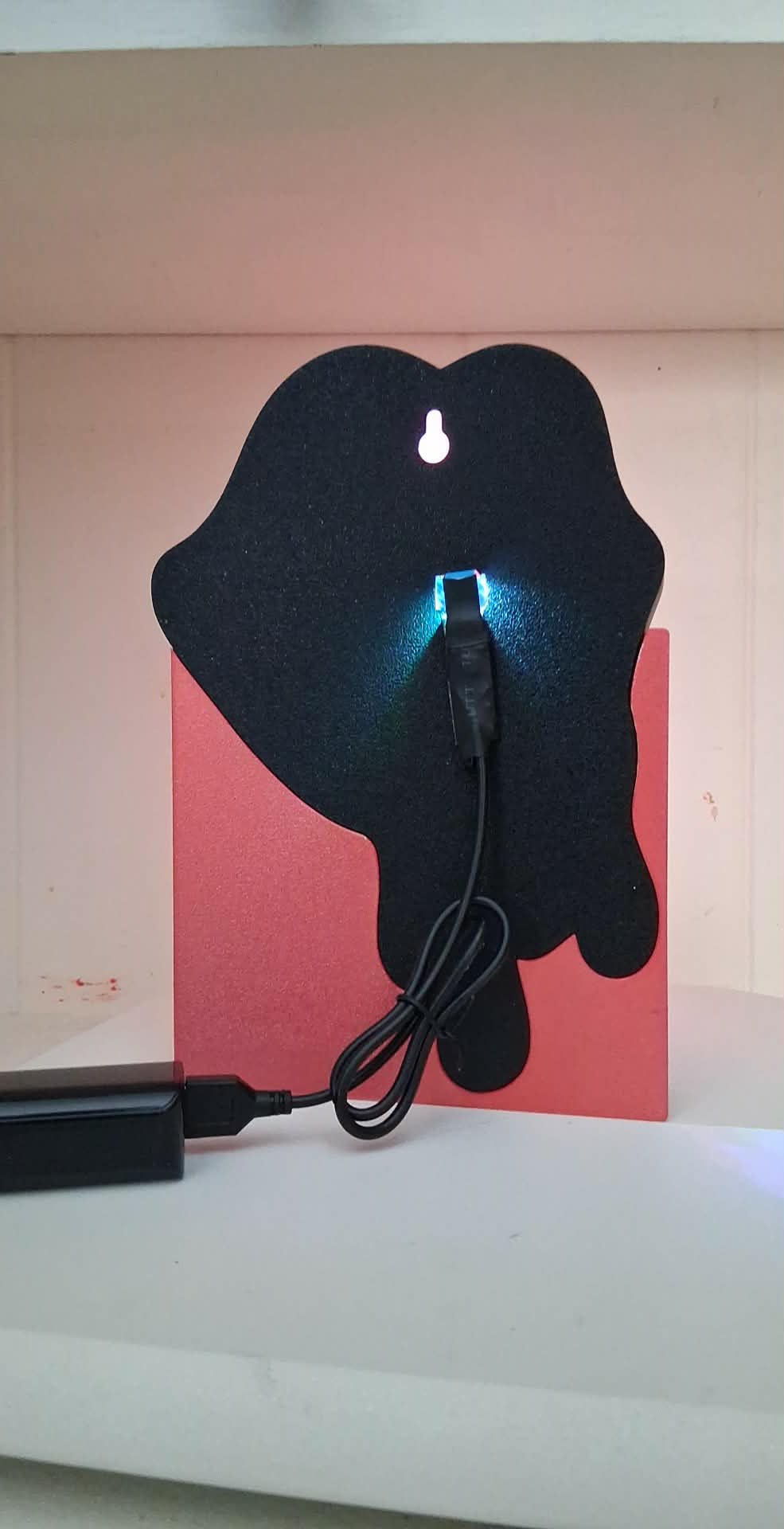 Lips LED light box – custom 3D printed – Lit Layer Creations